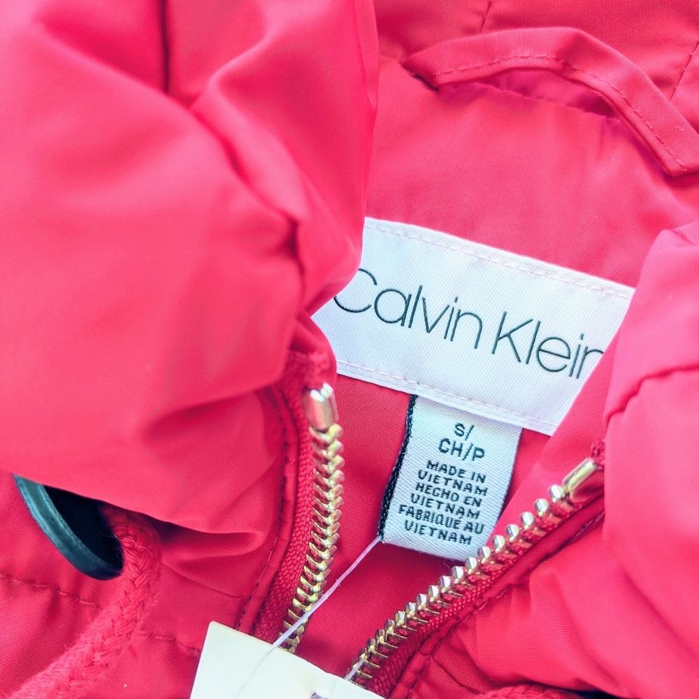 NWT Red Calvin Klein Puffer Vest Small - Picture 9 of 12